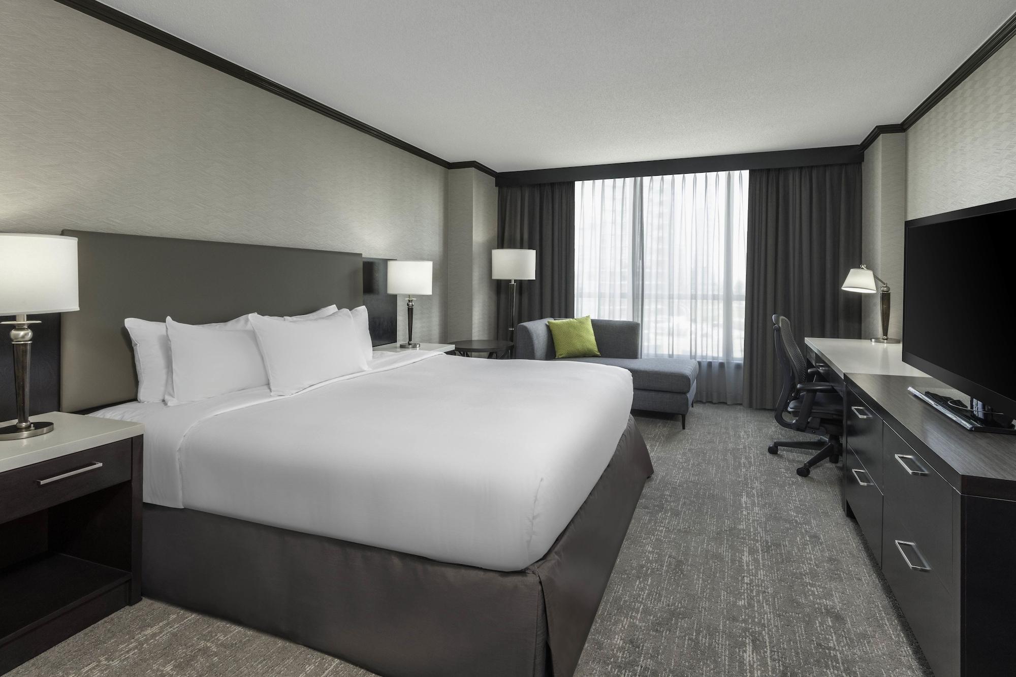 Hilton Vancouver Metrotown Burnaby Exterior photo